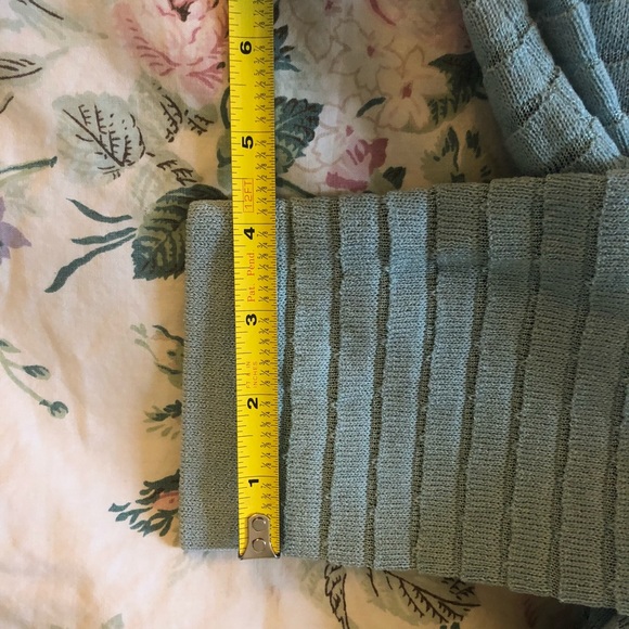 St.John vintage top - Picture 7 of 8